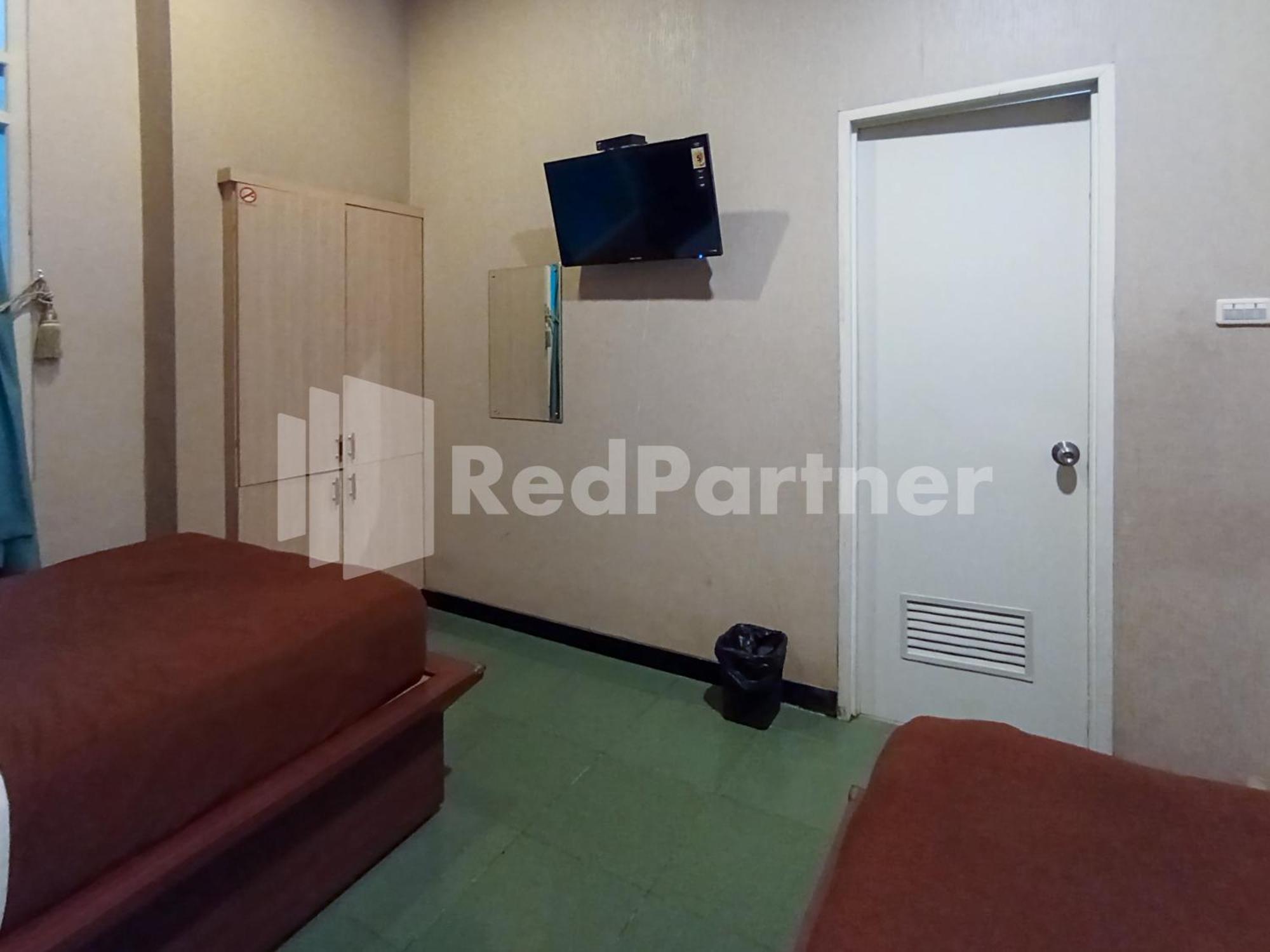 Nillo Hotel Kebumen Mitra Reddoorz Exterior foto