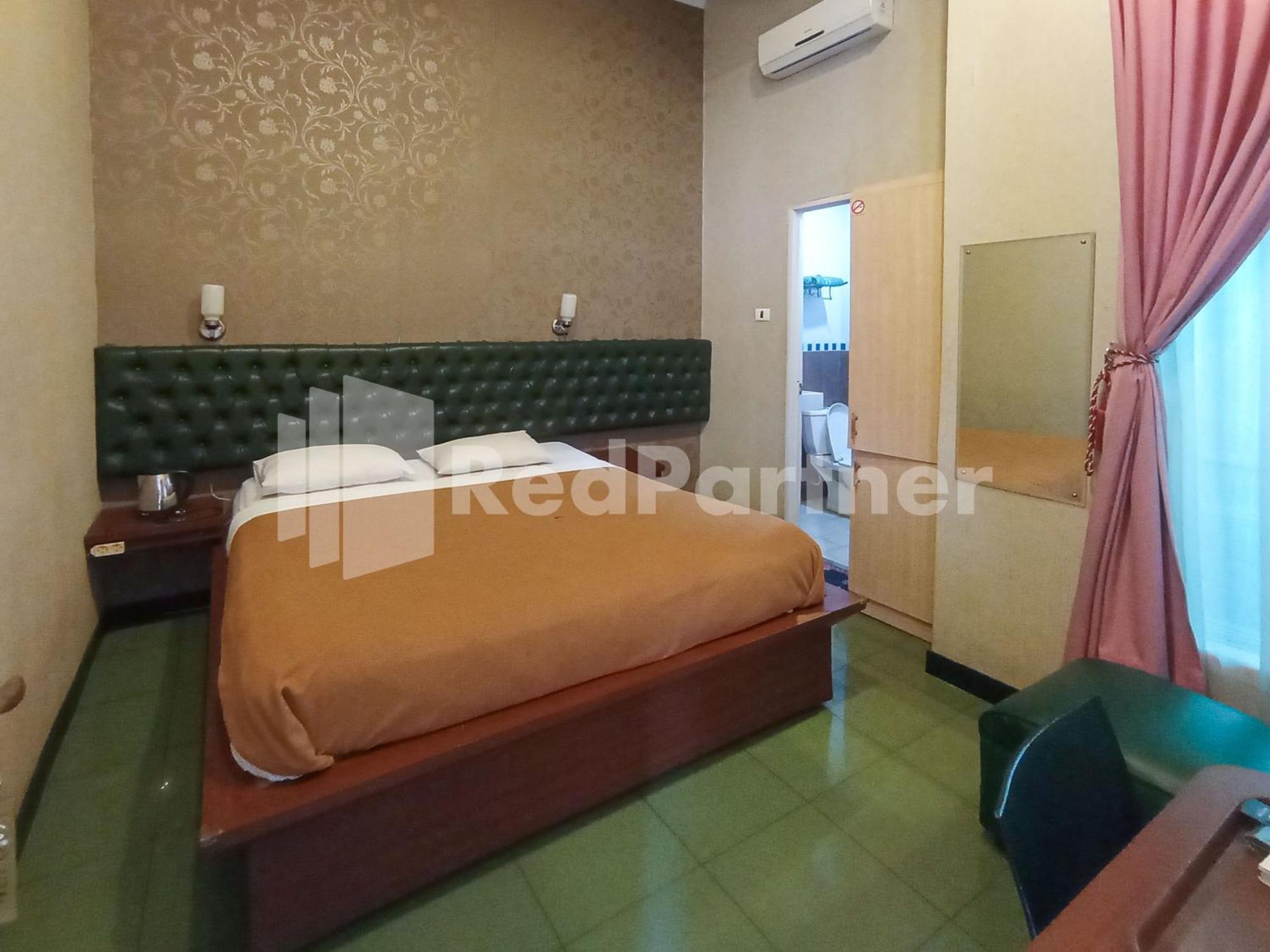 Nillo Hotel Kebumen Mitra Reddoorz Exterior foto