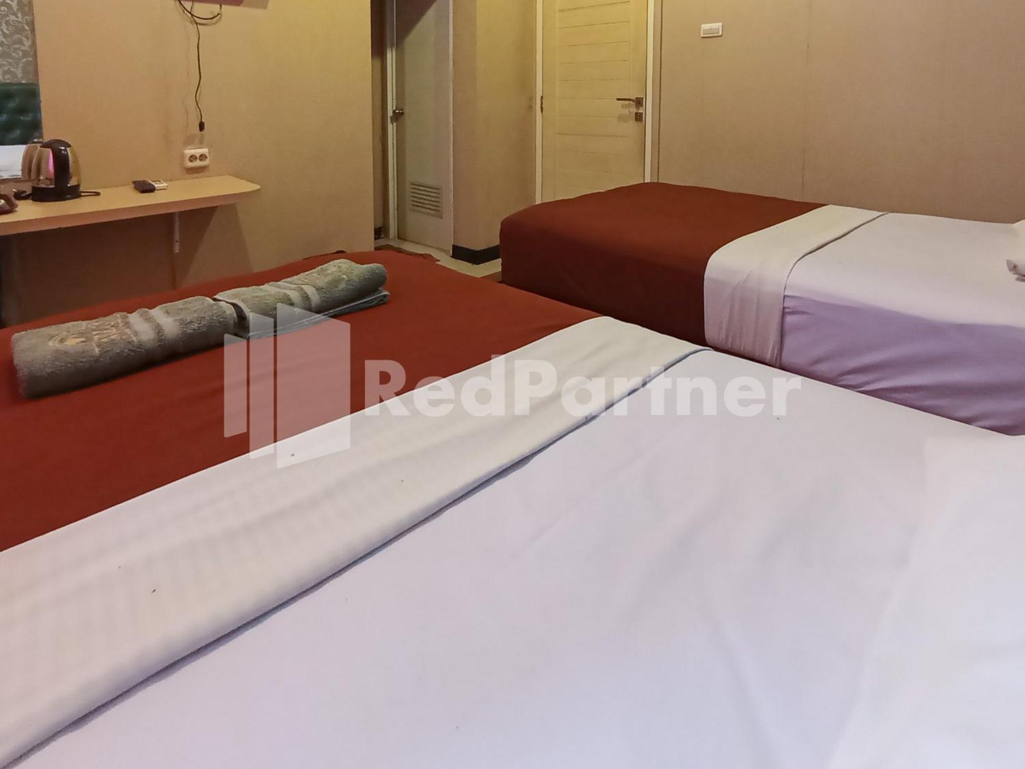 Nillo Hotel Kebumen Mitra Reddoorz Exterior foto