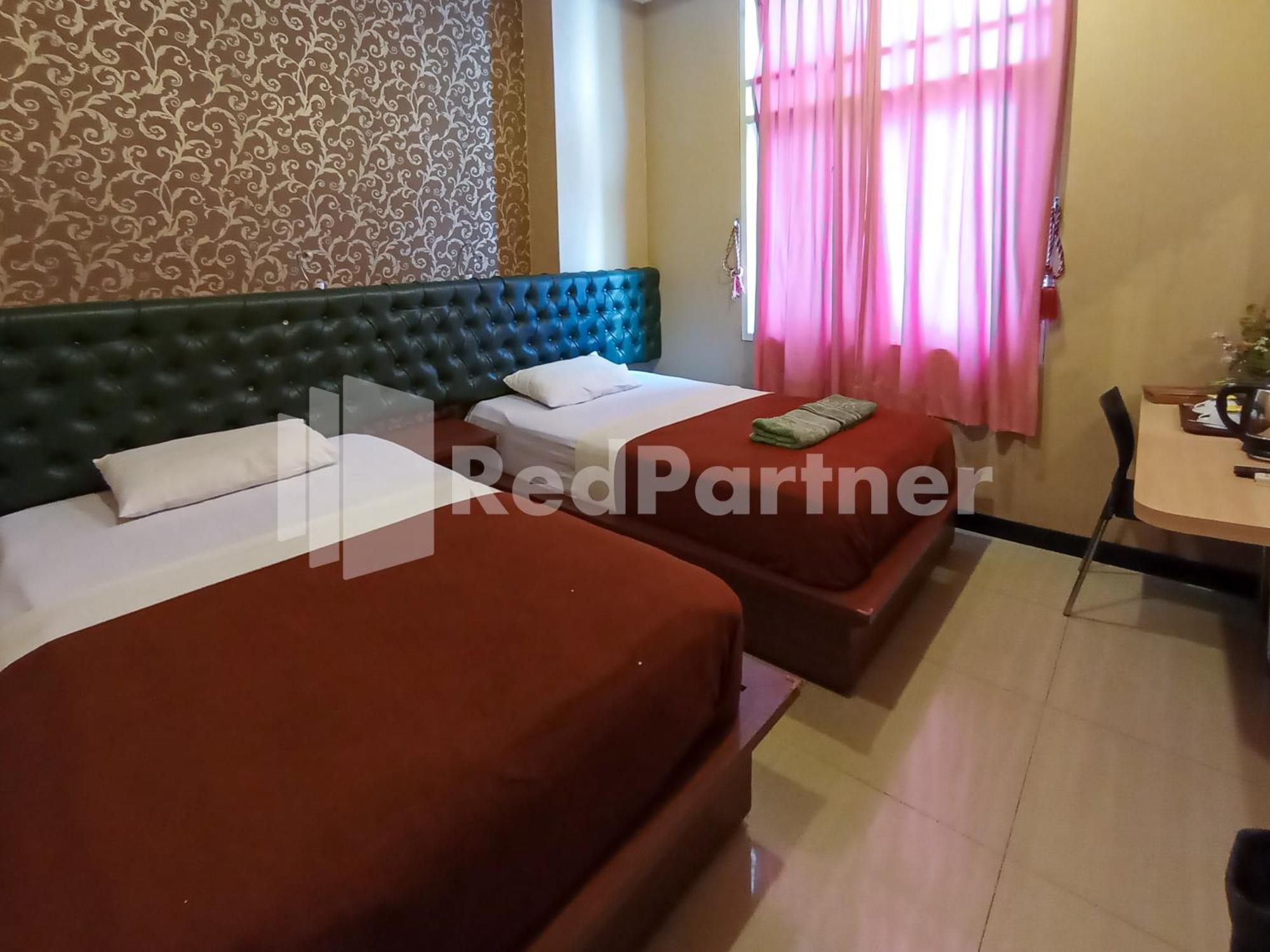 Nillo Hotel Kebumen Mitra Reddoorz Exterior foto